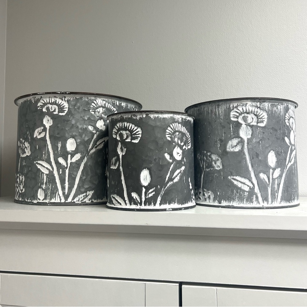 Floral Embossed Metal Planters - Picture 2 of 7